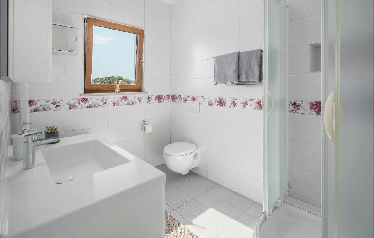 Beautiful Home In Rovinj With Wifi Casa de Férias
